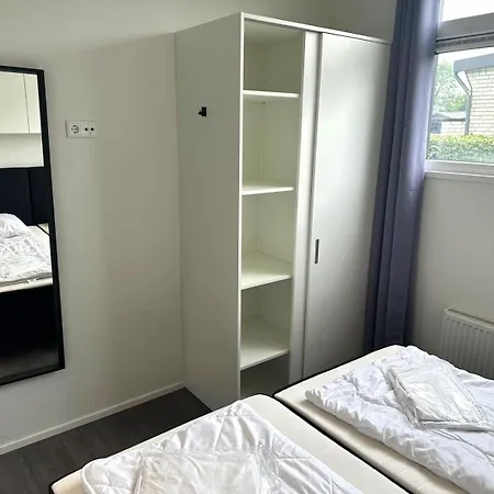Holiday park Maison Cube 6, Hiking, Fishing, Lake, Boat, Arnhem Lathum